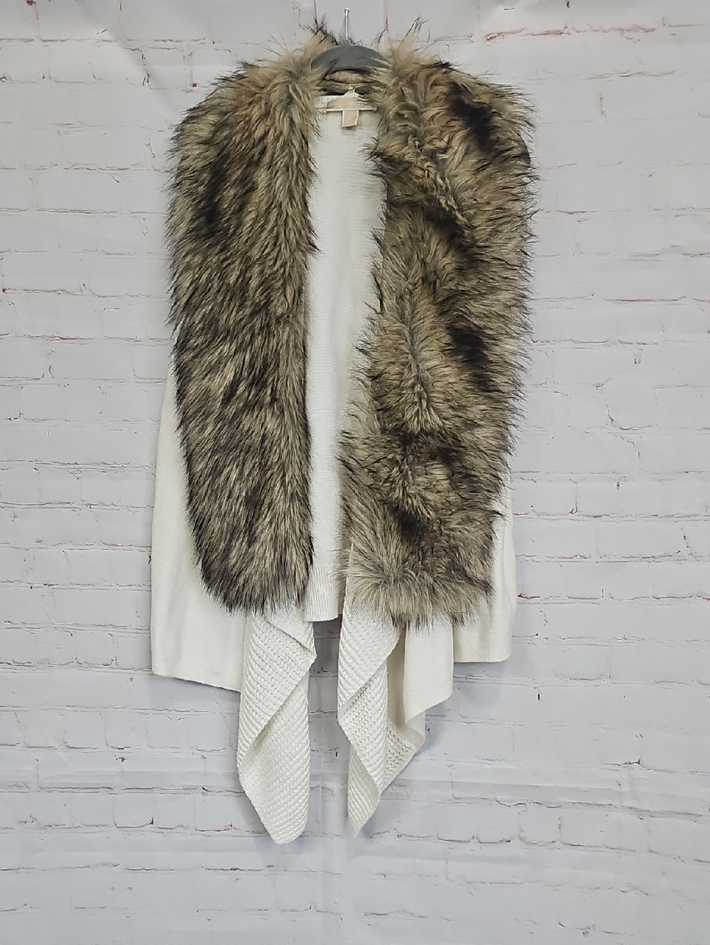 MICHAEL Michael Kors Cream Knit Vest with Faux Fur Trim in Brown